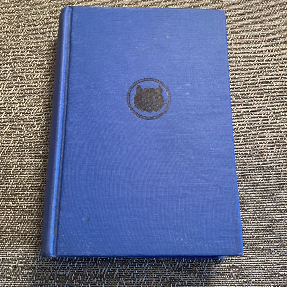 Vintage Alice’s Adventures in Wonderland and Looking Glass 1944 by Lewis Carroll - Picture 2 of 5